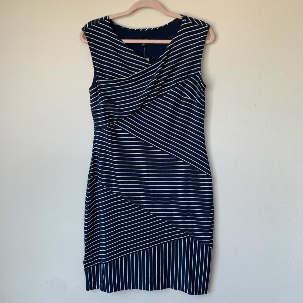 Ann Taylor NWT Navy White Multidirectional Striped Sheath Dress Size Small